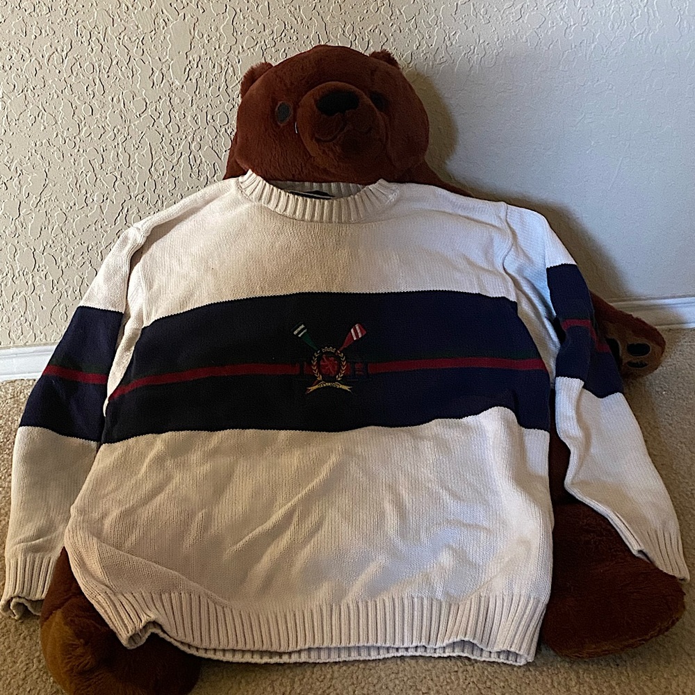 Large Tommy Hilfiger Pullover Sweatshirt
